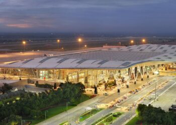 ಸುಮದುರ ಪ್ರಯಾಣಕ್ಕಾಗಿ “ಏರ್‌ಪೋರ್ಟ್‌ ಗೀತೆ” ಅನಾವರಣಗೊಳಿಸಿದ ಬೆಂಗಳೂರು ಕೆಂಪೇಗೌಡ ವಿಮಾನ ನಿಲ್ದಾಣ..!!