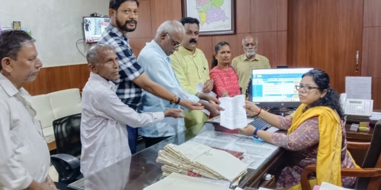 ಸಿಐಟಿಯು ಉಡುಪಿ ವಲಯ ಸಮಿತಿ ನೇತೃತ್ವದಲ್ಲಿ 30 ಪ್ರಮುಖ ಬೇಡಿಕೆಗಳ ಈಡೇರಿಕೆಗಾಗಿ ಮನವಿ..!!