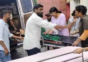 ಉಡುಪಿ :ತುರ್ತು ಪರಿಸ್ಥಿತಿಯಲ್ಲಿ ಸ್ಥಳಕ್ಕೆ ಬಾರದ 108 ಆಂಬುಲೆನ್ಸ್ : ಮನೆಯಲ್ಲೇ ಹೆರಿಗೆ : ತಾಯಿ ಮಗುವನ್ನು ಆಸ್ಪತ್ರೆಗೆ ತಲುಪಿಸಿ ಪ್ರಾಣ ಉಳಿಸಿದ ಆಪತ್ಭಾಂಧವ ಈಶ್ವರ್ ಮಲ್ಪೆ ಮತ್ತು ತಂಡ..!!