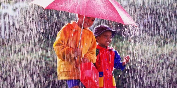 ಭಾರೀ ಮಳೆ ಹಿನ್ನೆಲೆ ಇಂದು ಕುಂದಾಪುರ,ಬೈಂದೂರು, ಹೆಬ್ರಿ ಕಾರ್ಕಳ ತಾಲೂಕಿನ ಎಲ್ಲಾ ಶಾಲಾ- ಪ.ಪೂ. ಕಾಲೇಜುಗಳಿಗೆ ರಜೆ ..!!