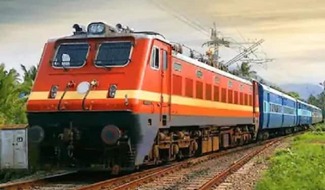 ಬೆಂಗಳೂರು -ಕಾರವಾರಕ್ಕೆ ಜುಲೈ 26 ಮತ್ತು 28 ರಂದು ಎರಡು ವಿಶೇಷ ರೈಲು ಓಡಾಟ..!!