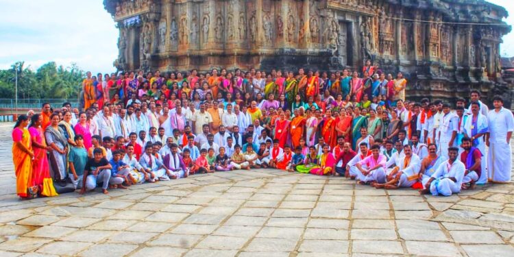 ಆರ್ಯ ಮರಾಠ ಹಾಗೂ ಕ್ಷತ್ರಿಯ ಮರಾಠ ಸಮಾಜ ಬಾಂಧವರಿಂದ ಶ್ರೀ ಶೃಂಗೇರಿ ಜಗದ್ಗುರುಗಳ ಚಾತುರ್ಮಾಸ್ಯಾಚರಣೆ ಸಂದರ್ಭ ಗುರುವಂದನಾ ಕಾರ್ಯಕ್ರಮ..!!