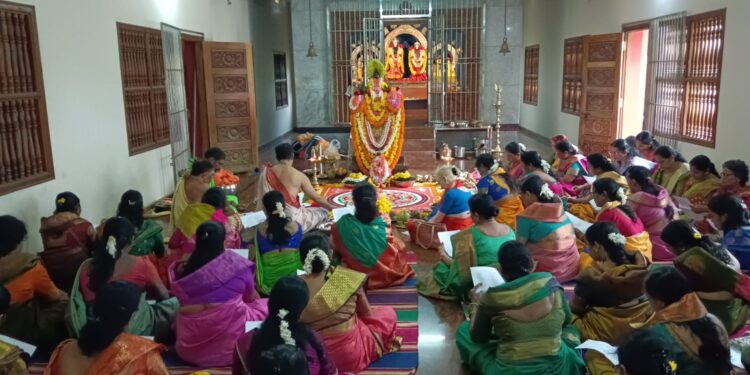 ಅಂಬಲಪಾಡಿ ಬಿಲ್ಲವ ಸೇವಾ ಸಂಘ, ಬಿಲ್ಲವ ಮಹಿಳಾ ಘಟಕ : 8ನೇ ವರ್ಷದ ಸಾಮೂಹಿಕ ಶ್ರೀ ವರಮಹಾಲಕ್ಷ್ಮೀ ಪೂಜೆ..!!