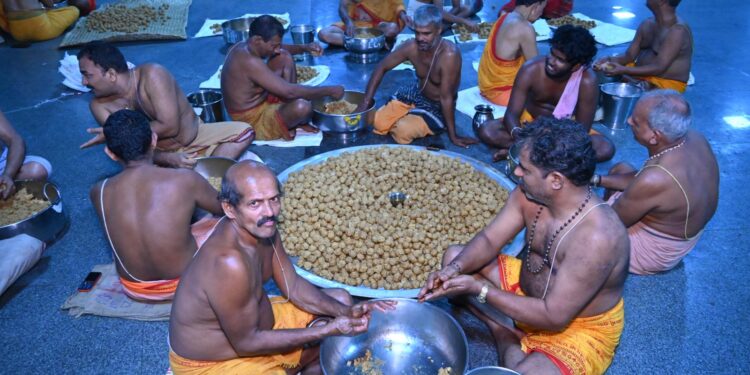 ಉಡುಪಿ : ಶ್ರೀಕೃಷ್ಣ ಮಠದಲ್ಲಿ ಜನ್ಮಾಷ್ಟಮಿ ಸಂಭ್ರಮ..!