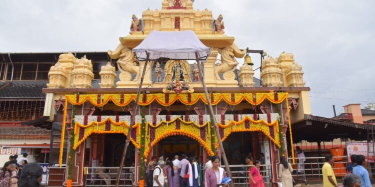 ಇಂದು ಉಡುಪಿಯಲ್ಲಿ ಶ್ರೀ ಕೃಷ್ಣ ಜನ್ಮಾಷ್ಟಮಿಯ ಪ್ರಮುಖ ಆಕರ್ಷಣೆ  “ವಿಟ್ಲಪಿಂಡಿ” ಉತ್ಸವ…!!