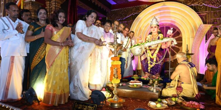 ಉಡುಪಿ-ಉಚ್ಚಿಲ ದಸರಾ 2024 : ಜಿಲ್ಲಾಧಿಕಾರಿ ಡಾ.ಕೆ.ವಿದ್ಯಾಕುಮಾರಿ ಅವರಿಂದ ವಿದ್ಯುಕ್ತ ಚಾಲನೆ .!!