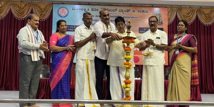 ಉಚ್ಚಿಲ ದಸರಾ ಮಹೋತ್ಸವ :ಮಹಾಲಕ್ಷ್ಮೀ ಬ್ಯಾಂಕ್ ವತಿಯಿಂದ ಚಿತ್ರಕಲೆ ಸ್ಪರ್ಧೆ..!!