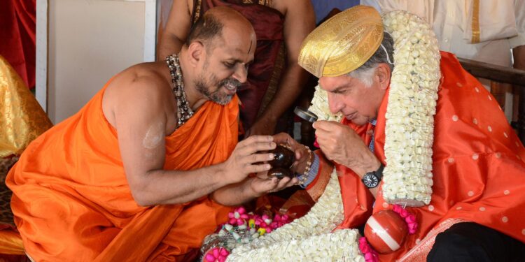 ವ್ಯಕ್ತಿಯಲ್ಲಿ ಆದರ್ಶಗಳು ನೆಲೆಸಿದರೆ ಇಂತಹ ವ್ಯಕ್ತಿತ್ವ ರೂಪು ಗೊಳ್ಳುತ್ತದೆ: ದೇಶ ಮೊದಲು “ ಎಂಬ ತತ್ವದ ವ್ಯಕ್ತಿತ್ವ ರತನ್ ಟಾಟಾರದ್ದು :ಪುತ್ತಿಗೆ ಶ್ರೀಪಾದರು..!!