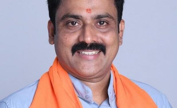 ವಿಧಾನ ಪರಿಷತ್‌ ಉಪಚುನಾವಣೆಯ ಫಲಿತಾಂಶ ಪ್ರಕಟ : ಬಿಜೆಪಿ ಅಭ್ಯರ್ಥಿ ಕಿಶೋರ್ ಕುಮಾರ್ ಗೆಲುವು..!!