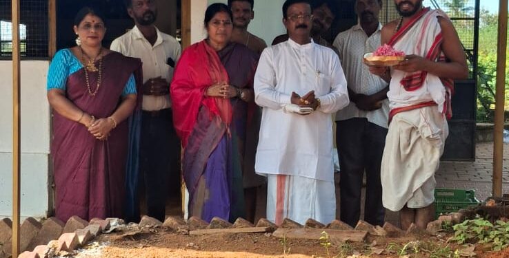 ಶ್ರೀ ದುರ್ಗಾ ಆದಿಶಕ್ತಿ ದೇವಸ್ಥಾನ ದೊಡ್ಡಣ್ಣ ಗುಡ್ಡೆ : ಕಲ್ಕುಡ ಕಲ್ಲುರ್ಟಿ ದೈವಗಳ ನೂತನ ಗುಡಿಗೆ ಶಿಲನ್ಯಾಸ..!!