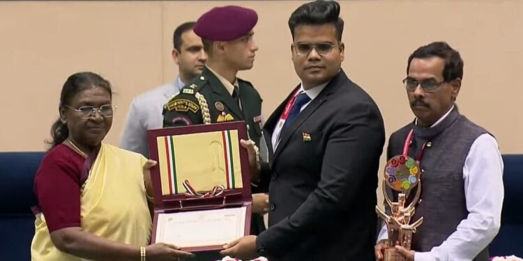 ಉಡುಪಿ ಜಿಲ್ಲಾ ಪಂಚಾಯತ್ಗೆ ಕೇಂದ್ರ ಸರಕಾರದ ಪಂಚಾಯತ್ ರಾಜ್ ಇಲಾಖೆಯ ರಾಷ್ಟ್ರೀಯ ಪುರಸ್ಕಾರ..!!