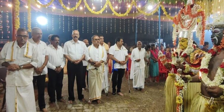 ನೀಚ ಬೊಬ್ಬರ್ಯ ದೈವಸ್ಥಾನ, ಆಡಳಿತ ಸಮಿತಿ ಗುಡ್ಡೆಯಂಗಡಿ-ಬೊಬ್ಬಳ,ಕಾರ್ಕಳ – ಕಾಲಾವಧಿ ನೇಮೋತ್ಸವ..!!