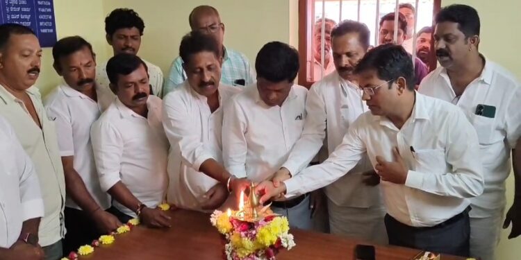 ಚುನಾವಣಾ ಪೂರ್ವದಲ್ಲಿ ನೀಡಿದ ಭರವಸೆಗಳು ಈಡೇರಿಸಿದ ಸಂತೃಪ್ತಿ ಕಾಂಗ್ರೆಸ್ ಸರಕಾರಕ್ಕಿದೆ: ಅಶೋಕ್ ಕೊಡವೂರು..!!