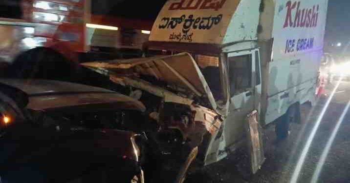 ಕುಂಭಾಶಿ : ಕಾರು – ಟೆಂಪೋ ಢಿಕ್ಕಿ : ಅಪಘಾತದಲ್ಲಿ ವಾಹನಗಳೆರಡು ಜಖಂ – ಚಾಲಕರಿಬ್ಬರಿಗೂ ಗಂಭೀರ ಗಾಯ..!!