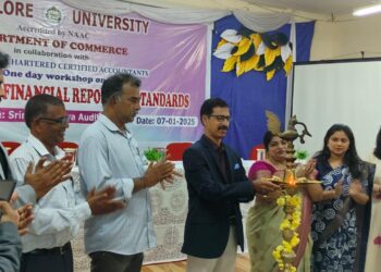 ಲೆಕ್ಕಪತ್ರ ವ್ಯವಸ್ಥೆಯು ಪಾರದರ್ಶಕವಾಗಿರಬೇಕು: ರಾಜು ಮೊಗವೀರ ಕುಲಸಚಿವರು ಮಂಗಳೂರು ವಿಶ್ವವಿದ್ಯಾನಿಲಯ..!!