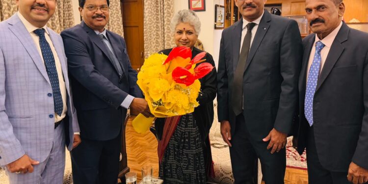 ಸುಪ್ರೀಮ್ ಕೋರ್ಟ್ ನ ಗೌರವಾನ್ವಿತ ನ್ಯಾಯಮೂರ್ತಿ ಶ್ರೀಮತಿ ಬಿ.ವಿ. ನಾಗರತ್ನ ಅವರನ್ನು ಭೇಟಿಯಾದ ಉಡುಪಿ ವಕೀಲರ ಸಂಘದ ನಿಯೋಗ..!!