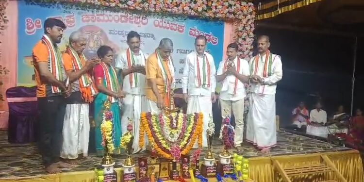 ಇನ್ನಾ : ವ್ಯಾಘ್ರ ಚಾಮುಂಡೇಶ್ವರಿ ಟ್ರೋಪಿ ಕ್ರಿಕೆಟ್ ಪಂದ್ಯಾಟ..!!