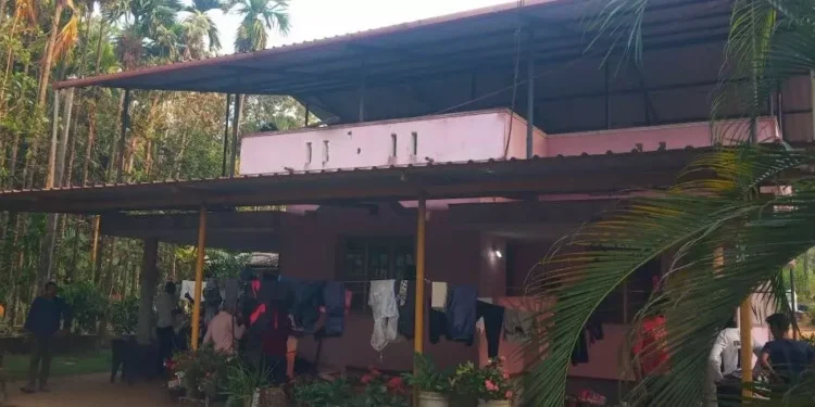 ಮೂಡುಬಿದ್ರೆ :  ಪಾಕತಜ್ಞರ ಮನೆಯಲ್ಲಿ ಕಳ್ಳತನ : ಲಕ್ಷಾಂತರ ರೂಪಾಯಿ ಮತ್ತು ಚಿನ್ನಾಭರಣ ಕಳವು..!!