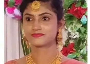 ಮನೆಯೊಳಗೆ ನೇಣು ಬಿಗಿದ ಸ್ಥಿತಿಯಲ್ಲಿ ಯುವತಿಯ ಮೃತದೇಹ ಪತ್ತೆ..!!