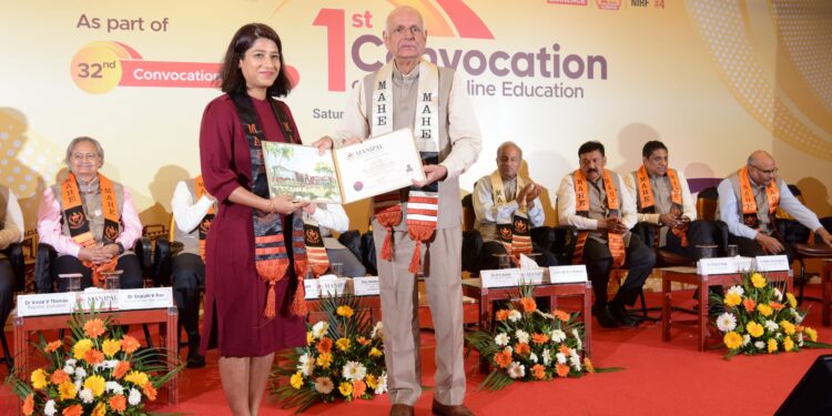 ಮೊದಲ ಬಾರಿಗೆ ಆನ್‌ ಲೈನ್‌ ಪದವೀಧರರಿಗಾಗಿ ಘಟಿಕೋತ್ಸವ :ಡಿಜಿಟಲ್ ಶಿಕ್ಷಣದಲ್ಲಿ ಮಾಹೆ ಮೈಲಿಗಲ್ಲು..!!