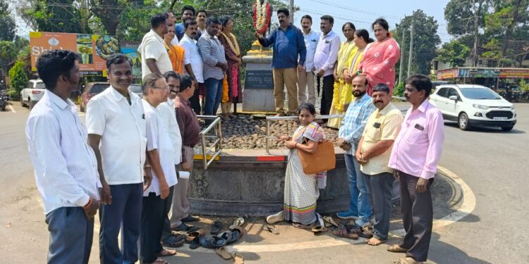 ಕಾರ್ಕಳ ಬ್ಲಾಕ್ ಕಾಂಗ್ರೆಸ್ ಆಶ್ರಯದಲ್ಲಿ ಸರ್ವಜ್ನ ಜಯಂತಿ ಆಚರಣೆ..!!