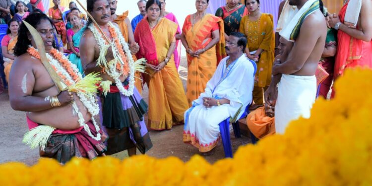 ಶ್ರೀಚಕ್ರ ಪೀಠ ಸುರ ಪೂಜಿತೆ ದುರ್ಗಾ ಆದಿಶಕ್ತಿ ಕ್ಷೇತ್ರ :ನೂತನಗುಡಿಯಲ್ಲಿ ಕಲ್ಕುಡ ಕಲ್ಲುರ್ಟಿ ದೈವಗಳ ಪ್ರತಿಷ್ಠಾಪನೆ ಸಂಪನ್ನ..!!