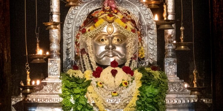 ಶಿವರಾತ್ರಿಯ ಪ್ರಯುಕ್ತ ಉಡುಪಿಯ ಪ್ರಸಿದ್ಧ ಶ್ರೀ ಅನಂತೇಶ್ವರ ಹಾಗೂ ಶ್ರೀ ಚಂದ್ರಮೌಳೀಶ್ವರ ದೇವಸ್ಥಾನದಲ್ಲಿ ವಿಶೇಷ ಅಲಂಕಾರ ಹಾಗೂ ವಿಶೇಷ ಪೂಜೆ..!!