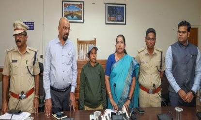 ಜಿಲ್ಲಾಡಳಿತದ ಮುಂದೆ ಶರಣಾದ ನಕ್ಸಲ್ ಲಕ್ಷ್ಮೀ ತೊಂಬಟ್ಟುವಿಗೆ ವೈದ್ಯಕೀಯ ಪರೀಕ್ಷೆ,ನ್ಯಾಯಾಂಗ ಬಂಧನ..!!