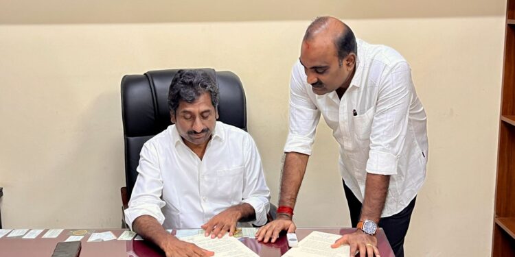 ಉಡುಪಿ ನಗರಸಭೆ ವಿವಿಧ ಬೇಡಿಕೆಗಳ ಬಗ್ಗೆ ಪೌರಾಡಳಿತ ಸಚಿವ ರಹೀಂ ಖಾನ್ ರವರಿಗೆ ಶಾಸಕ ಯಶ್ ಪಾಲ್ ಸುವರ್ಣ ಮನವಿ..!!