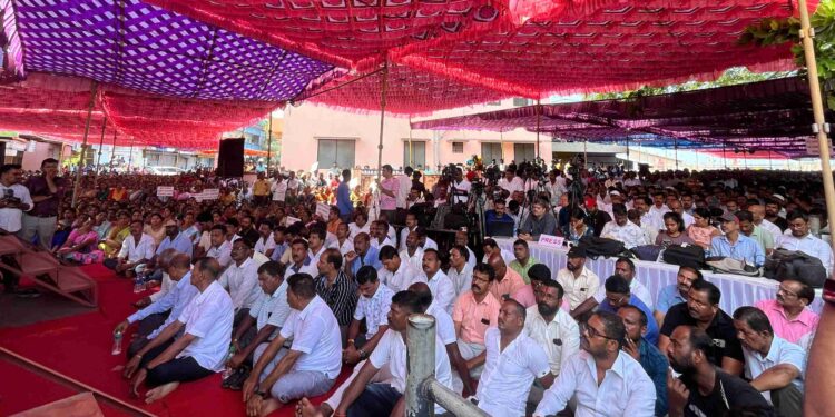 ಮಲ್ಪೆ ಬಂದರಿನ ಮೀನುಗಾರರ ಬಗ್ಗೆ ಅದ ಅಪಪ್ರಚಾರದ ಬಗ್ಗೆ ಪ್ರತಿಭಟನಾ ಸಭೆ..!!