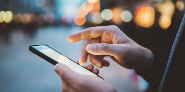 ಸಾಸ್ತಾನ: ಮೊಬೈಲ್ ನೀಡದ ಕಾರಣ ಪಿಯು ವಿದ್ಯಾರ್ಥಿನಿ ನೇಣು ಬಿಗಿದು ಆತ್ಮಹತ್ಯೆ