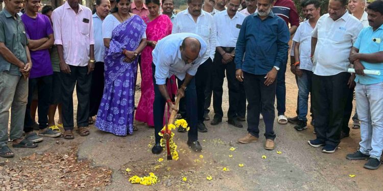 *₹60 ಲಕ್ಷ ವೆಚ್ಚದಲ್ಲಿ ಹೆರ್ಗ ಮಾರುತಿ ನಗರ ರಸ್ತೆ ಅಭಿವೃದ್ಧಿ ಕಾಮಗಾರಿಗೆ ಚಾಲನೆ.!!