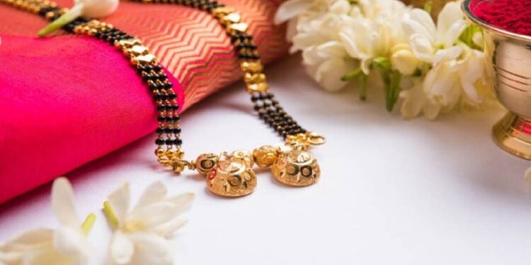 ರೈಲ್ವೆ  ಪರೀಕ್ಷೆ :ಅಭ್ಯರ್ಥಿಗಳು ‘ಮಂಗಳ ಸೂತ್ರ ಧರಿಸಿ ಬರೆಯುವುದು ನಿಷೇಧ..!!