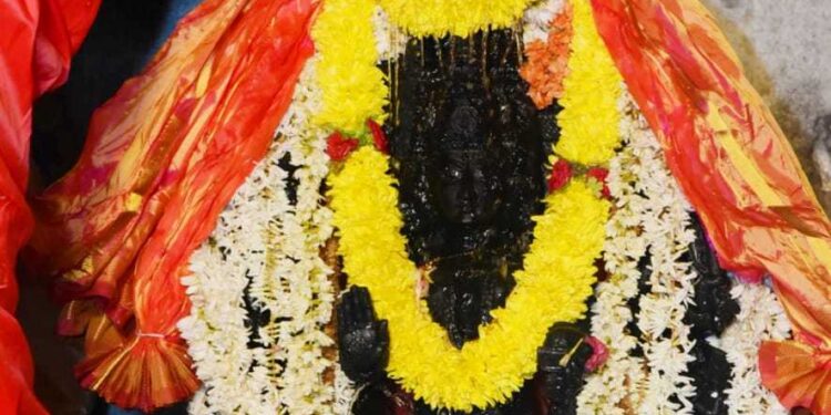 ದೊಡ್ಡಣಗುಡ್ಡೆೆ ಶ್ರೀ ದುರ್ಗಾ ಆದಿಶಕ್ತಿ ಕ್ಷೇತ್ರ :ಏಕೋತ್ತರ ತ್ರಿಶತ ಬ್ರಹ್ಮಕುಂಭಾಭಿಷೇಕ, ಸೌರ ಸೂಕ್ತ ಹೋಮ..!!