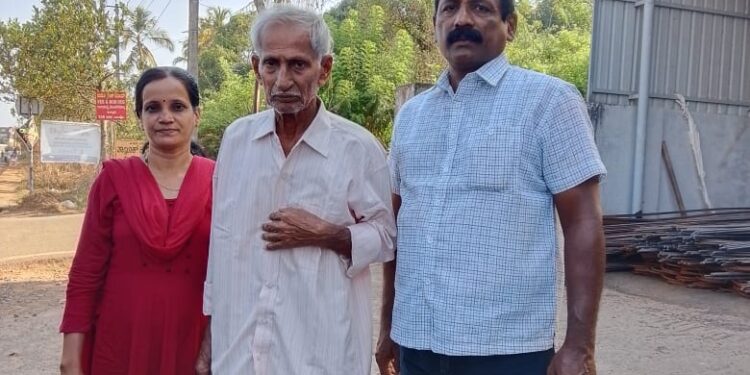 ಜಾಲತಾಣದಲ್ಲಿ ವರದಿ ಬಿತ್ತರಿಸಿದ ಕ್ಷಣದಲ್ಲಿ ರಕ್ಷಿಸಲ್ಪಟ್ಟ ವೃದ್ಧರ ಸಂಬಂಧಿಕರ ಪತ್ತೆ..!!