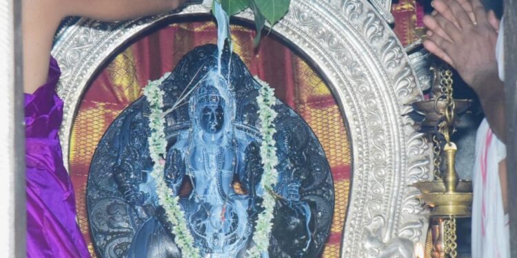 ಶ್ರೀ ಚಕ್ರ ಪೀಠ ಸುರಪೂಜಿತೆ ಶ್ರೀ ದುರ್ಗಾ ಆದಿಶಕ್ತಿ ಕ್ಷೇತ್ರ: ಬ್ರಹ್ಮ ಕುಂಭಾಭಿಷೇಕ ಸಂಪನ್ನ..!!