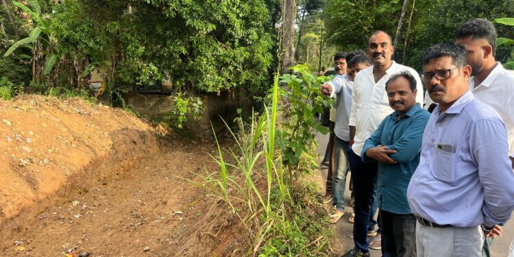 ಬಲಾಯಿಪಾದೆ ಕನ್ನರ್ಪಾಡಿ ತೋಡು ಹೂಳು ತೆರವು ಕಾಮಗಾರಿ ಆರಂಭ…!!