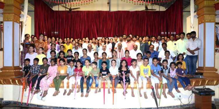 ಕ್ಷತ್ರಿಯ ಮರಾಠ ಸಮಾಜದ ವತಿಯಿಂದ ಪ್ರತಿಭಾ ಪುರಸ್ಕಾರ ವಿದ್ಯಾರ್ಥಿ ವೇತನ ವಿತರಣೆ..!!