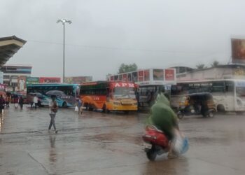 ನಿರಂತರ ಮಳೆ:ದಕ್ಷಿಣ ಕನ್ನಡ, ಉಡುಪಿ ಸೇರಿದಂತೆ 8 ಜಿಲ್ಲೆಗಳಿಗೆ ರೆಡ್ ಅಲರ್ಟ್ ..!!