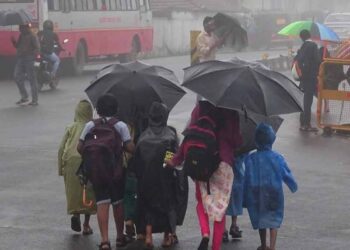 ಮಳೆ ಹಿನ್ನೆಲೆ ದಕ್ಷಿಣ ಕನ್ನಡ ಜಿಲ್ಲೆಯ ಶಾಲಾ-ಕಾಲೇಜುಗಳಿಗೆ ಮೇ.27 ಮತ್ತು 28 ರಂದು ರಜೆ ಘೋಷಿಸಿದ ಜಿಲ್ಲಾಡಳಿತ..!!