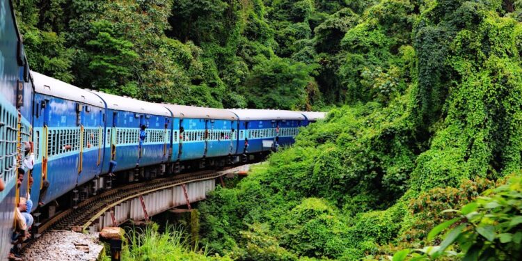 ಸಕಲೇಶಪುರ-ಸುಬ್ರಹ್ಮಣ್ಯ ರೋಡ್ ಕಾಮಗಾರಿ ಹಿನ್ನೆಲೆ ಜೂನ್​ 1ರಿಂದ ಮಂಗಳೂರು-ಬೆಂಗಳೂರು ಹಗಲು ರೈಲುಗಳು ರದ್ದು..!!