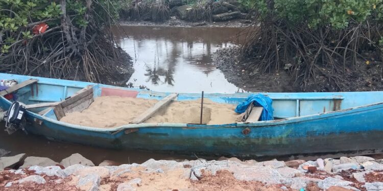 ಕುಂದಾಪುರ: ಅಕ್ರಮ ಮರಳುಗಾರಿಕೆ –ಓರ್ವನ ಬಂಧನ..!