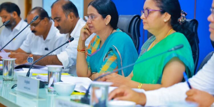 ಉಡುಪಿ :ಕರ್ನಾಟಕ ಅಭಿವೃದ್ಧಿ ಕಾರ್ಯಕ್ರಮಗಳ ತ್ರೈಮಾಸಿಕ ಪ್ರಗತಿ ಪರಿಶೀಲನಾ ಸಭೆ..!!