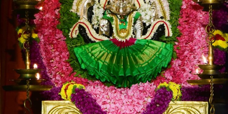 ಶ್ರೀ ಶ್ರೀಚಕ್ರ ಪೀಠ ಸುರಪೂಜಿತೆ ಶ್ರೀ ದುರ್ಗಾ ಆದಿಶಕ್ತಿ ಕ್ಷೇತ್ರ ಗುರು ಪೂರ್ಣಿಮೆ ಆಚರಣೆ..!!