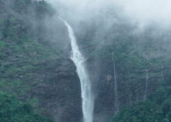 ಮೈದುಂಬಿದೆ ಬೆಳ್ಳಲ್ ತೀರ್ಥ: ಜಲಧಾರೆಯ ಸೊಬಗು..!!