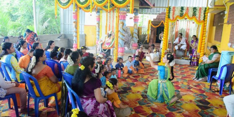 ಶ್ರೀಚಕ್ರ ಪೀಠ ಸುರಪೂಜಿತೆ ಶ್ರೀ ದುರ್ಗಾ ಆದಿಶಕ್ತಿ ಕ್ಷೇತ್ರ : ಸಂಭ್ರಮದ ಗುರು ಪೂರ್ಣಿಮೆ ಆಚರಣೆ..!!