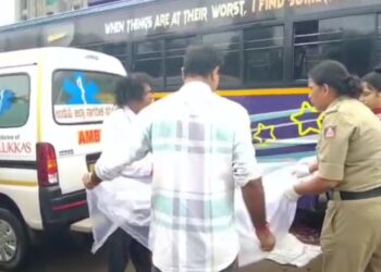 ಮಣಿಪಾಲ :ರಸ್ತೆ ದಾಟುತ್ತಿದ್ದಾಗ ಖಾಸಗಿ ಬಸ್ ಡಿಕ್ಕಿಯಾಗಿ ಮಹಿಳೆ ಮೃತ್ಯು..!!