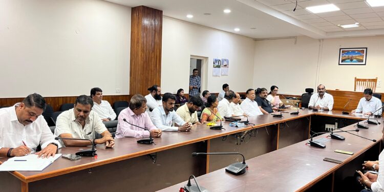 ಉಡುಪಿ :ಬ್ರಹ್ಮಶ್ರೀ ನಾರಾಯಣ ಗುರುಗಳ ಜಯಂತಿ ಆಚರಣೆ – ಕಾರ್ಯಕ್ರಮದ ಆಯೋಜನೆಯ ಬಗ್ಗೆ  ಪೂರ್ವಭಾವಿ ಸಭೆ..!!