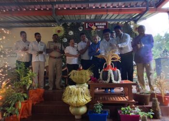 ಎಳ್ಳಾರೆ ಮುಳ್ಕಾಡು ಶಾಲೆಯಲ್ಲಿ ‘ಆಟಿಡೊಂಜಿ ಜೋಕ್ಲೆನ ಕೂಟ’: ಸಂಸ್ಕೃತಿ ಮತ್ತು ಪರಿಸರ ಜಾಗೃತಿ ಕಾರ್ಯಕ್ರಮ..!!