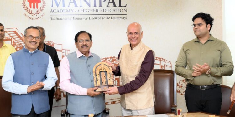 ಮಣಿಪಾಲ ಮಾಹೆಗೆ ಕರ್ನಾಟಕ ರಾಜ್ಯ ಗೃಹ ಸಚಿವ ಪರಮೇಶ್ವರ್ ಭೇಟಿ